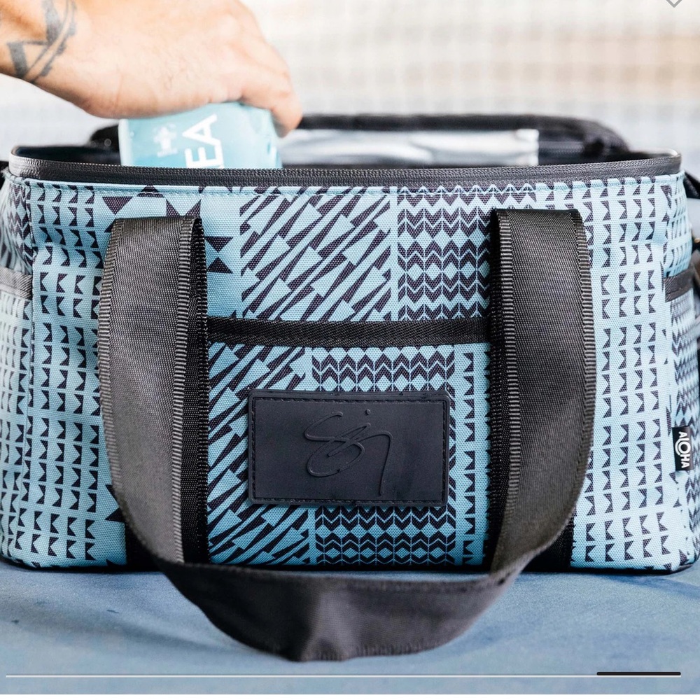 ALOHA Collection X Sig Zane Packable Cooler